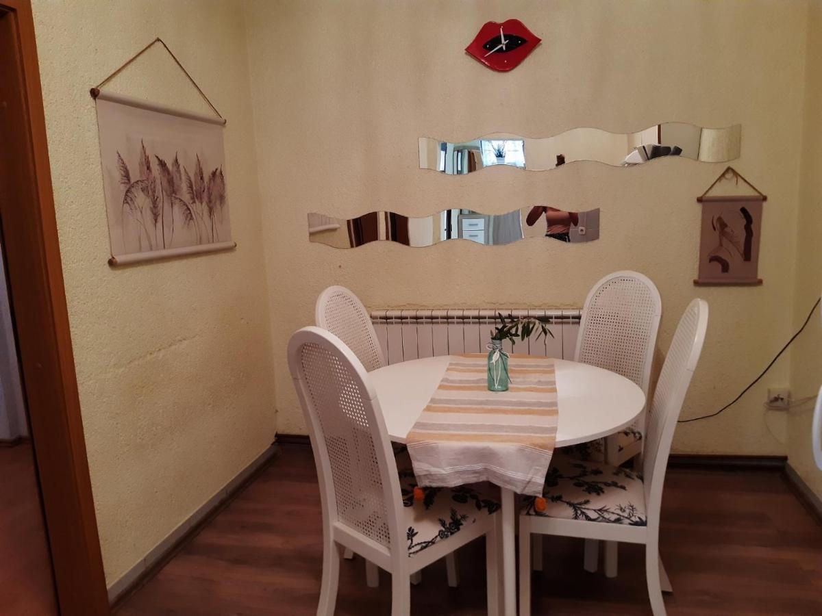 Apartment Margareta By El-Pi Tours Njivice Εξωτερικό φωτογραφία